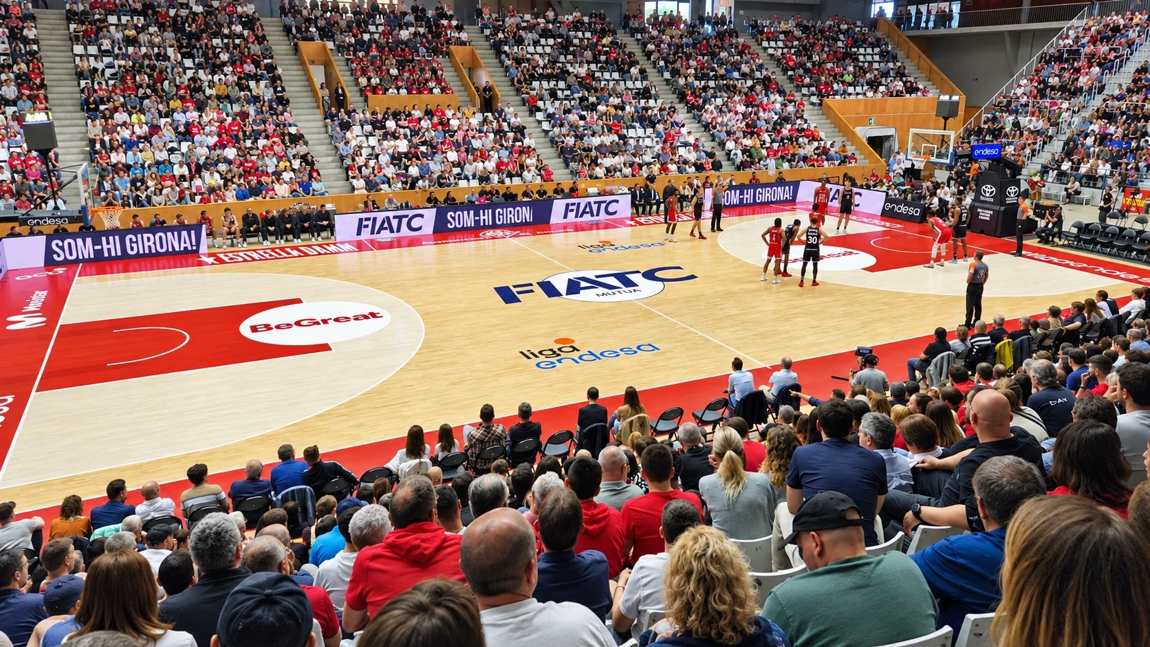 Gràfica de marca a la pista del Bàsquet Girona